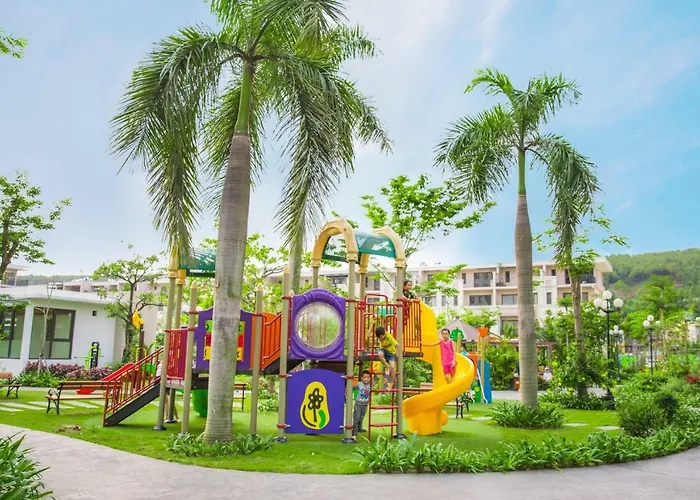 E12 Greenbay Village